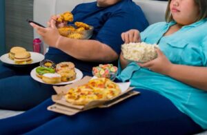 Stress Eating Symptoms & Its Treatment